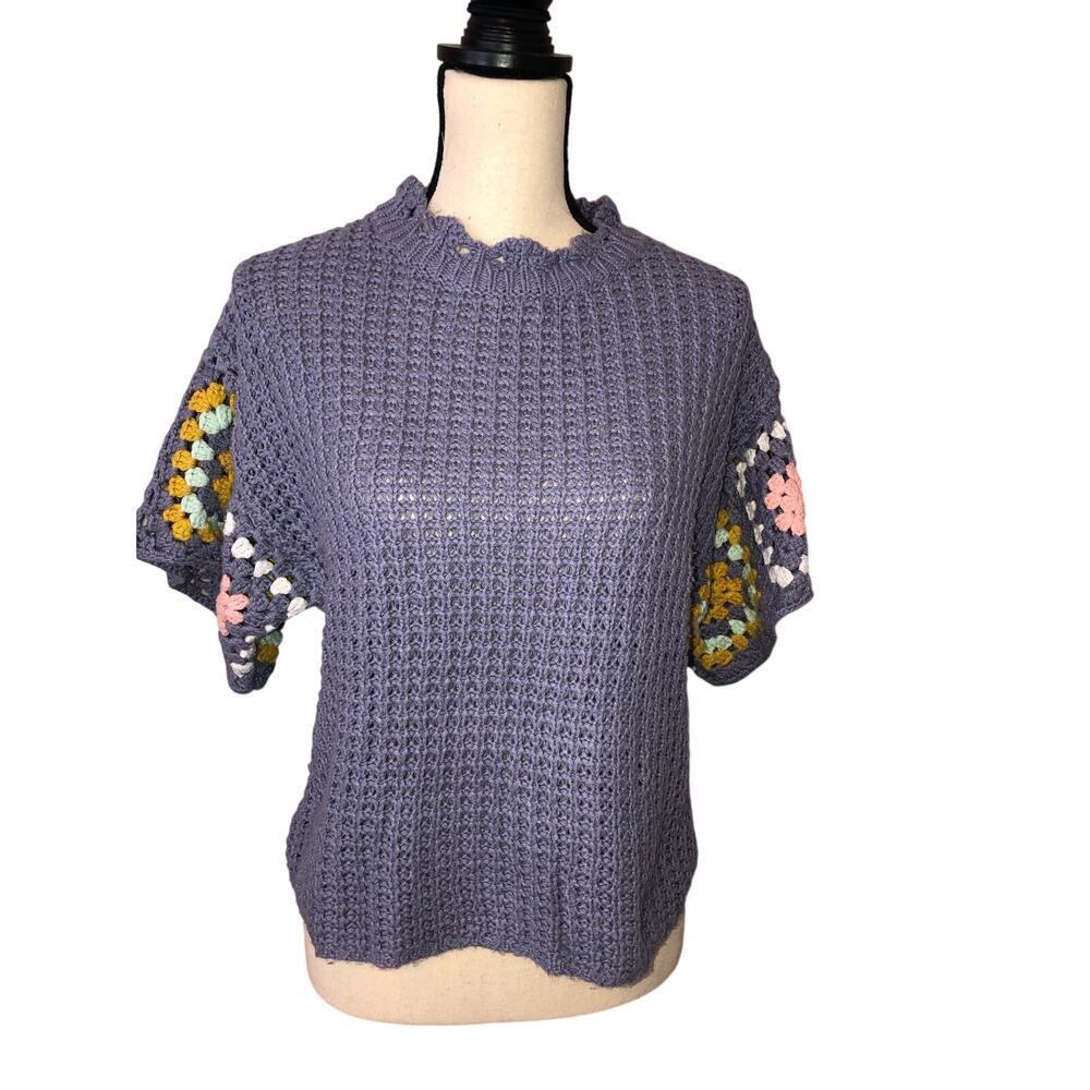 Granny Square Sweater Size M Purple Cottagecore Boho Short Sleeves Ruffle Neck